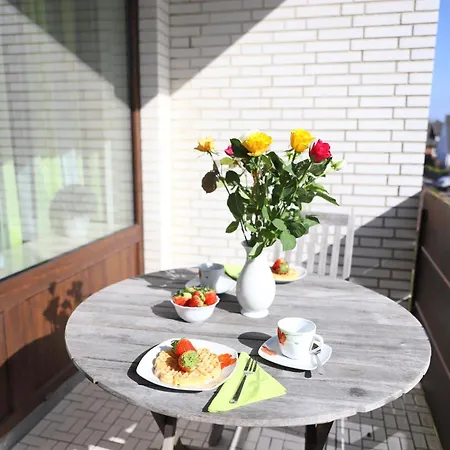 Kjeirstr. 34, W9, H. Atlanta Lejlighed